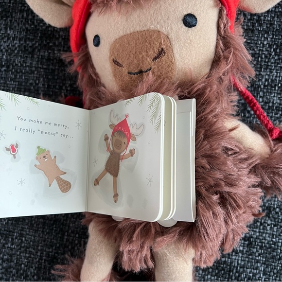 NWOT Hallmark MopTops Moose Plush And Book - Picture 3 of 8